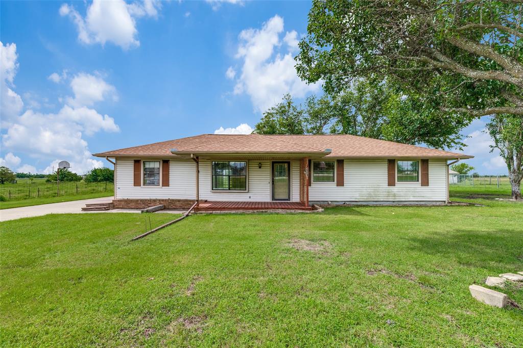 2689 Fm 1569 Property Photo 1