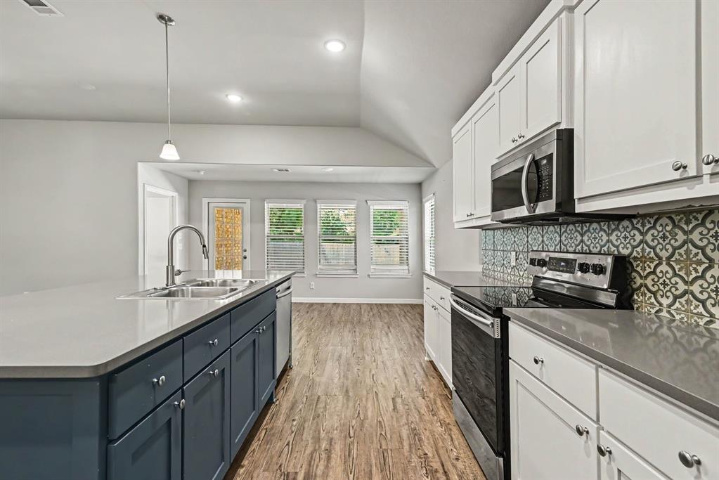 977 Sam Street Property Photo 12