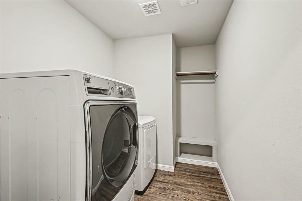 977 Sam Street Property Photo 25