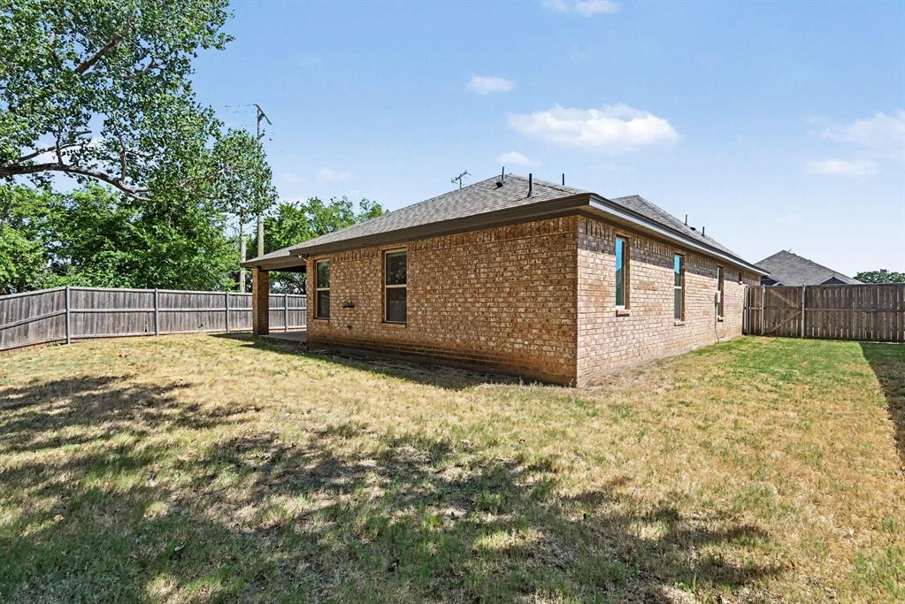 977 Sam Street Property Photo 27