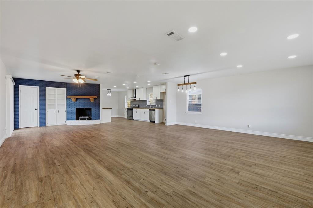 1808 Robin Drive Property Photo 3