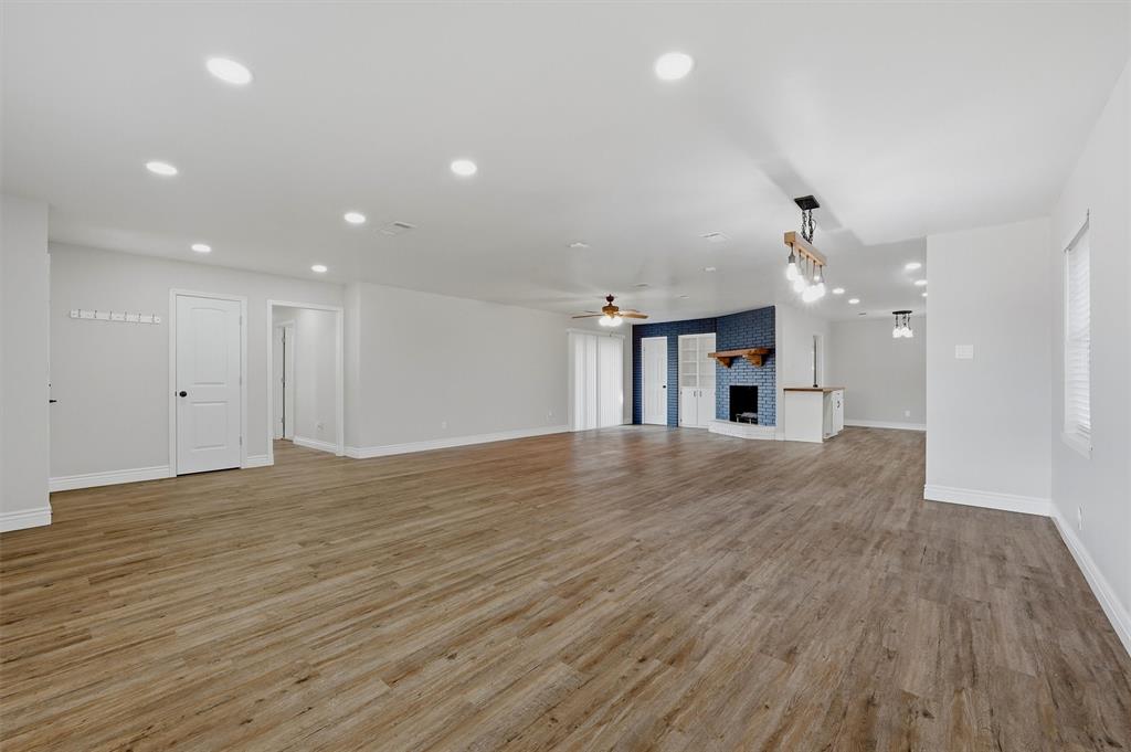 1808 Robin Drive Property Photo 4