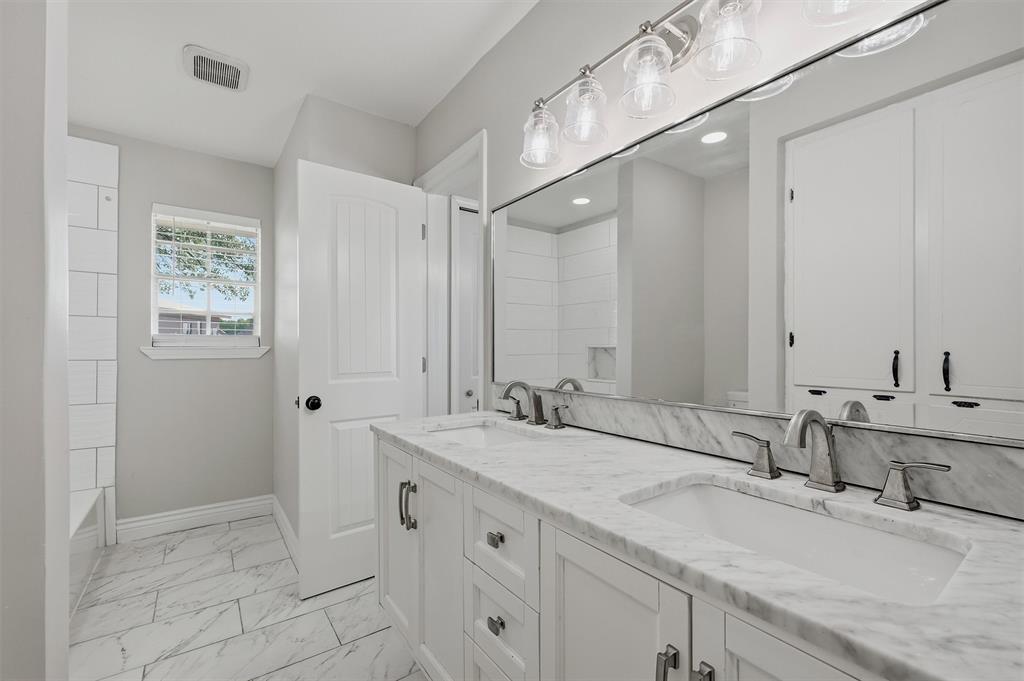 1808 Robin Drive Property Photo 25