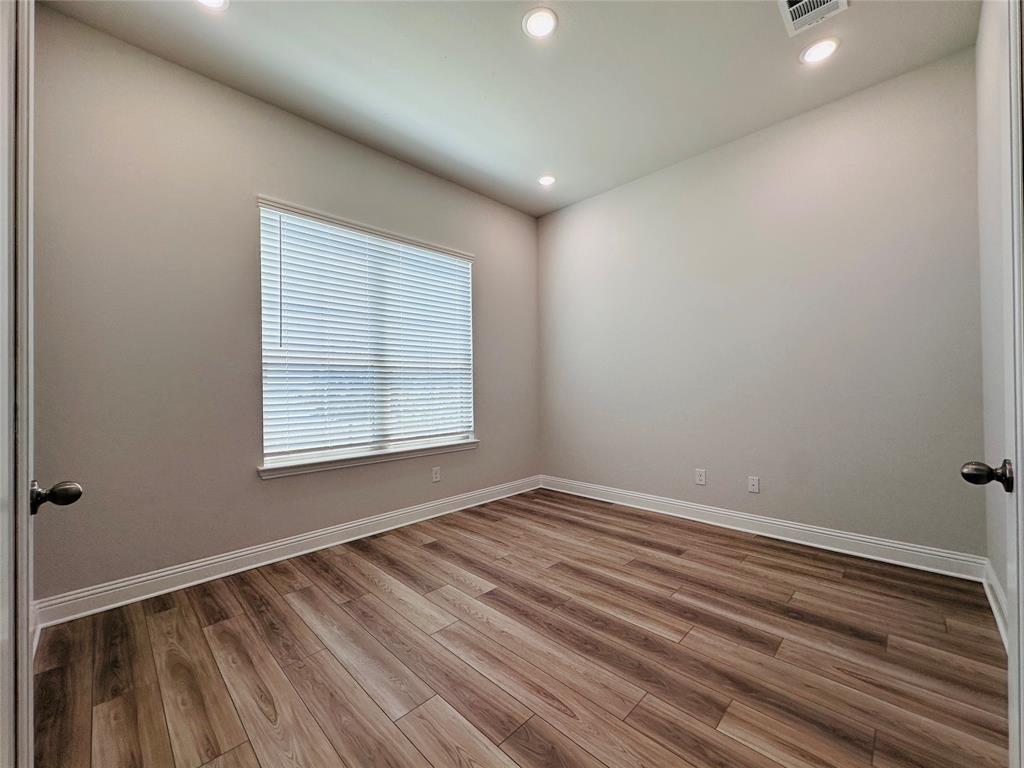 7017 Sunset Boulevard Property Photo 5