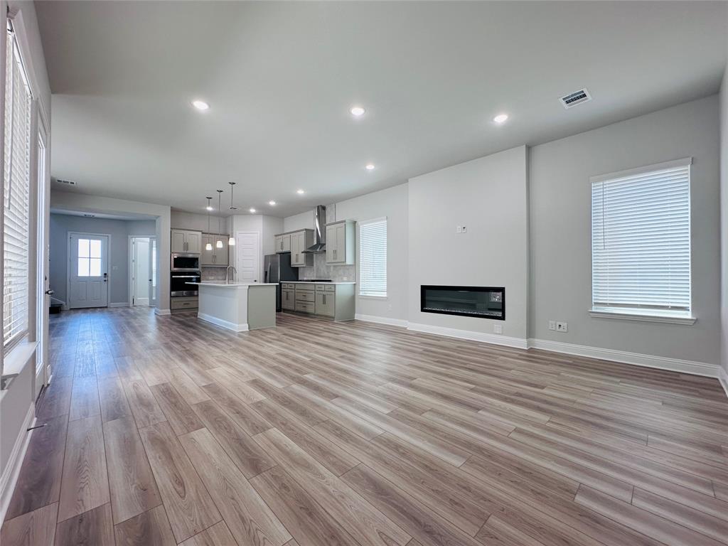7017 Sunset Boulevard Property Photo 15