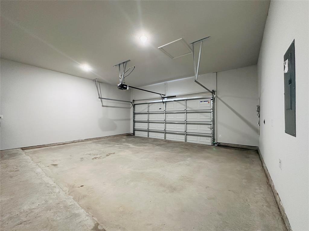 7017 Sunset Boulevard Property Photo 16