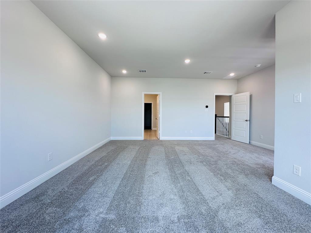 7017 Sunset Boulevard Property Photo 22