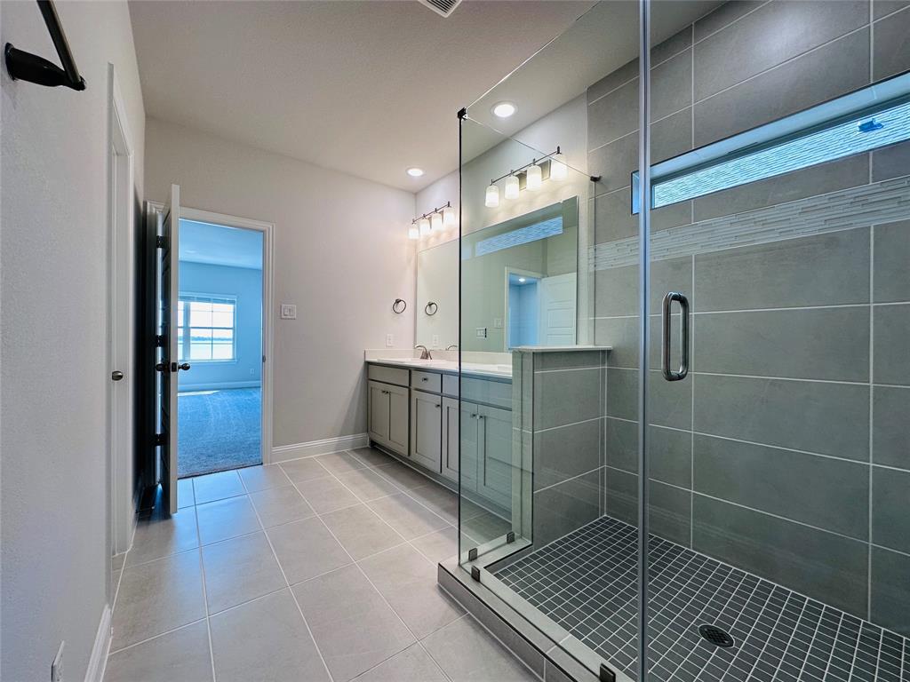7017 Sunset Boulevard Property Photo 26