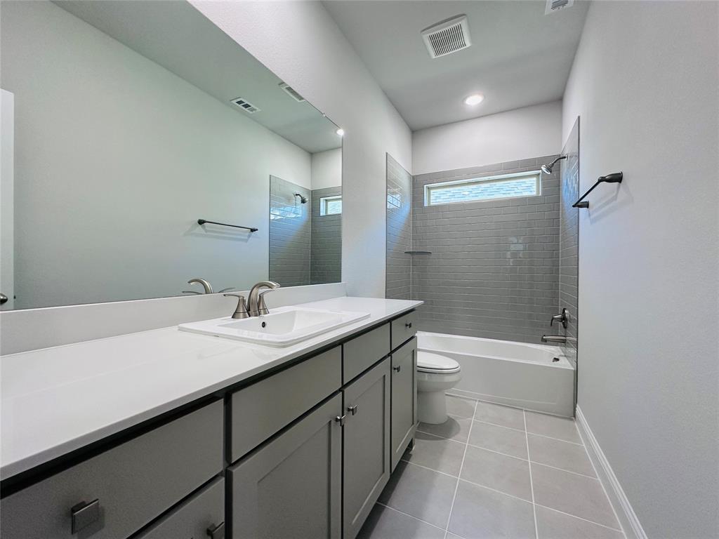 7017 Sunset Boulevard Property Photo 30