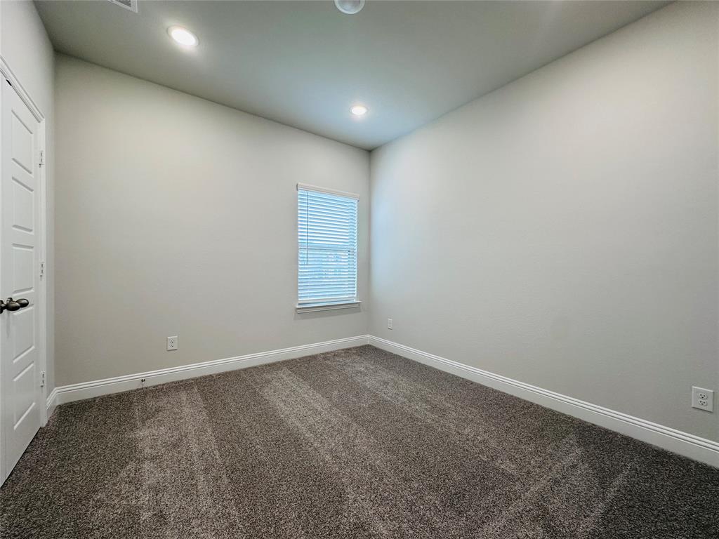7017 Sunset Boulevard Property Photo 33
