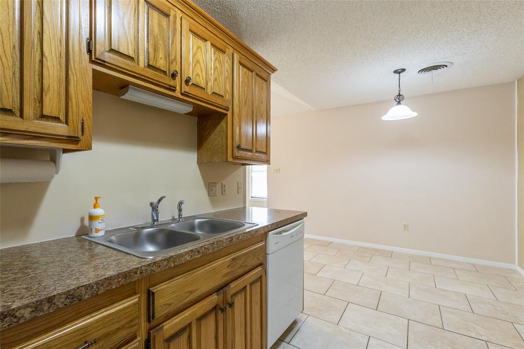 1509 Westheimer Road Property Photo 10