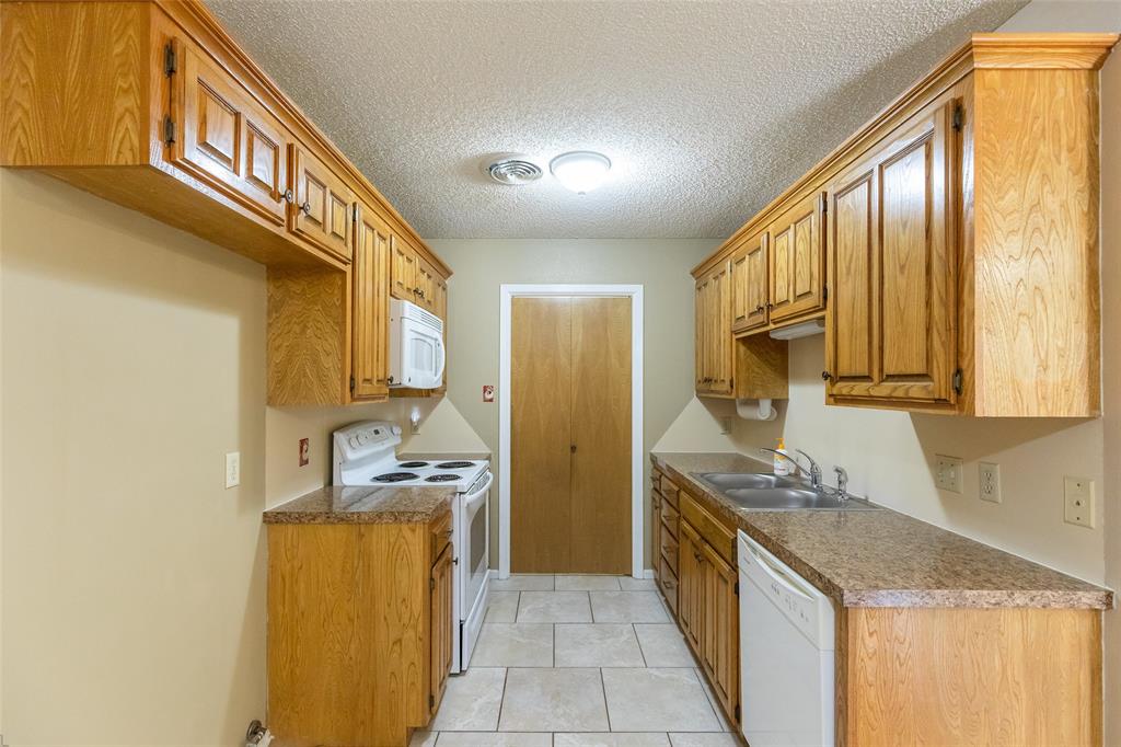 1509 Westheimer Road Property Photo 11