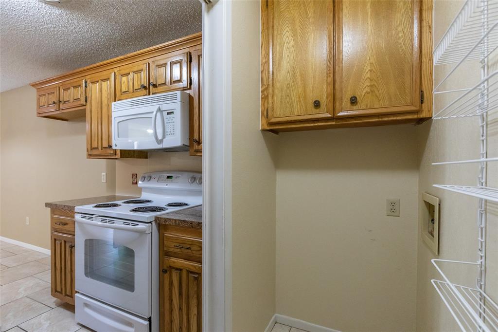 1509 Westheimer Road Property Photo 14