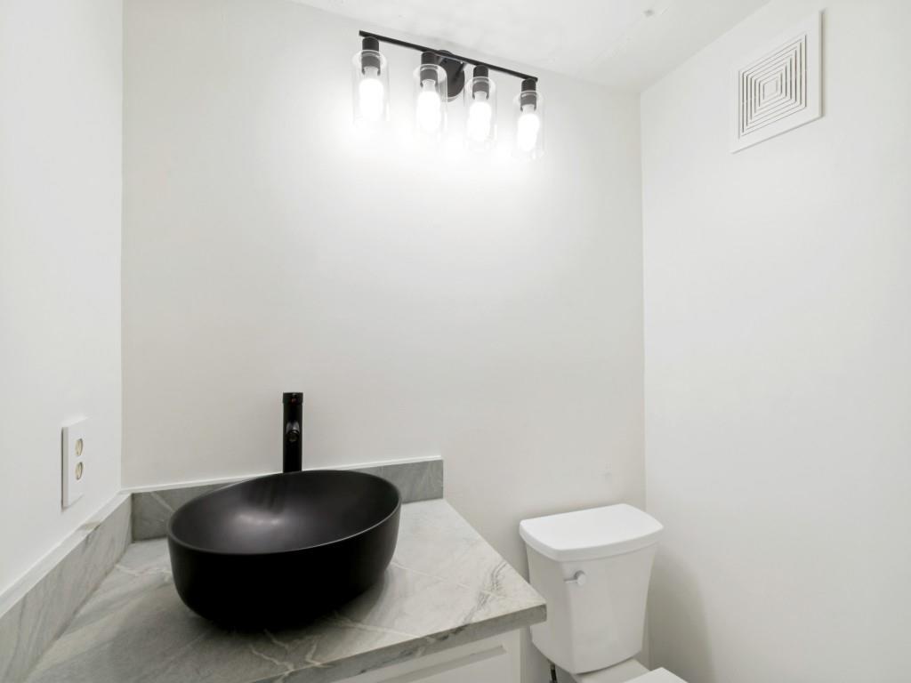 15151 Berry Trail 1501 Property Photo 10