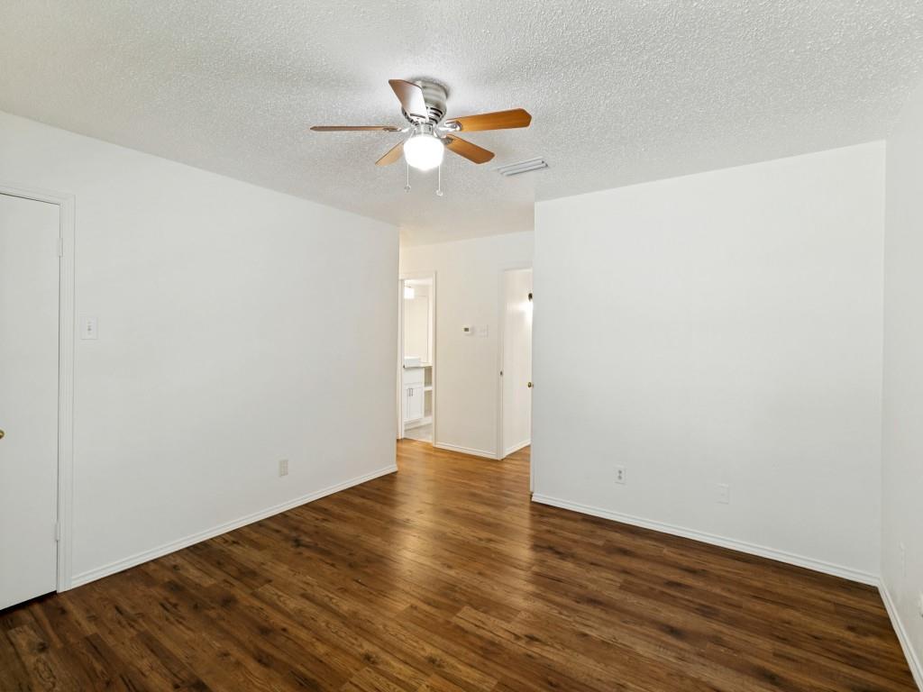 15151 Berry Trail 1501 Property Photo 13