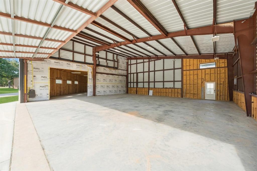 9003 King Air Drive Property Photo 20