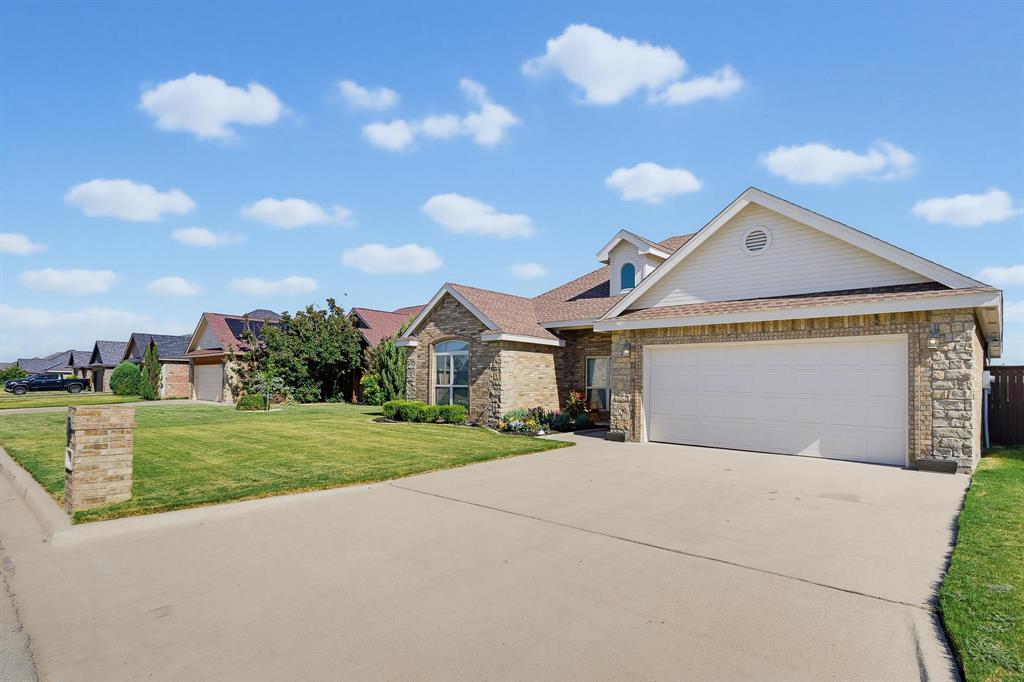2234 Bunker Hill Drive Property Photo 3