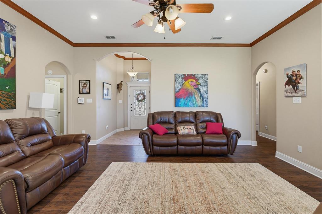 2234 Bunker Hill Drive Property Photo 8