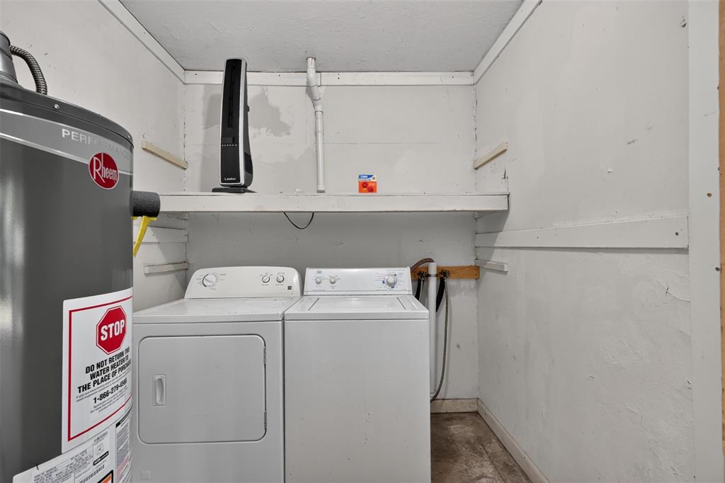 2425 Waverly Property Photo 16
