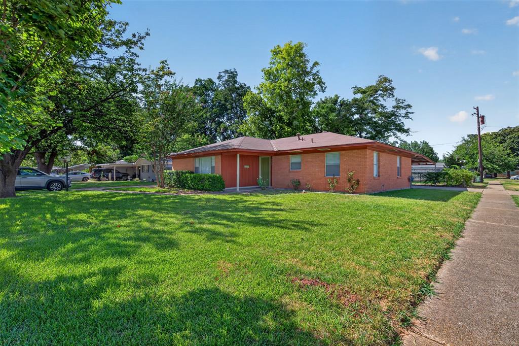 2425 Waverly Property Photo 18