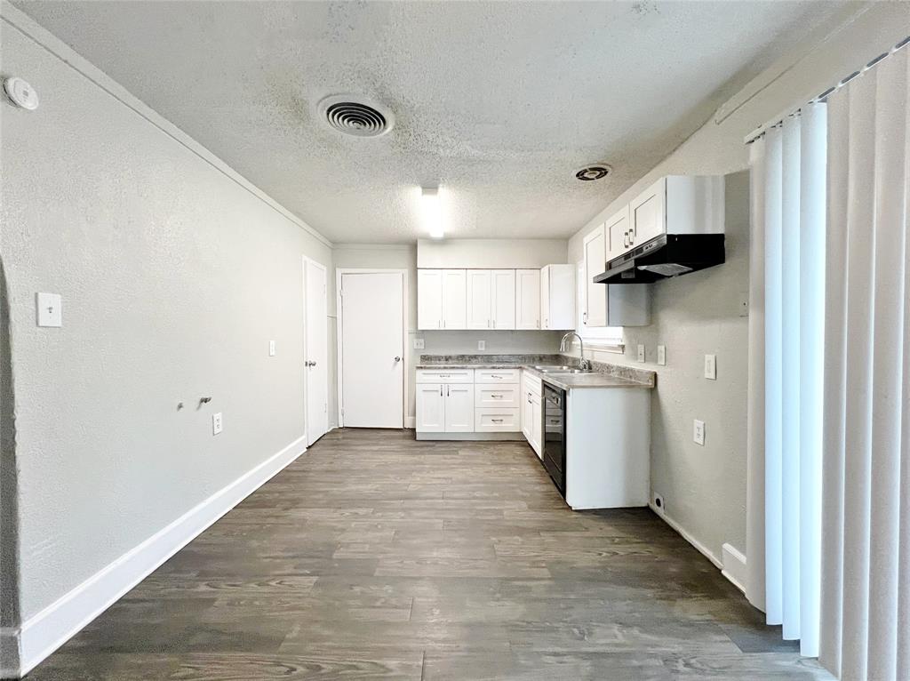 5301 Mansel Lane Property Photo 7