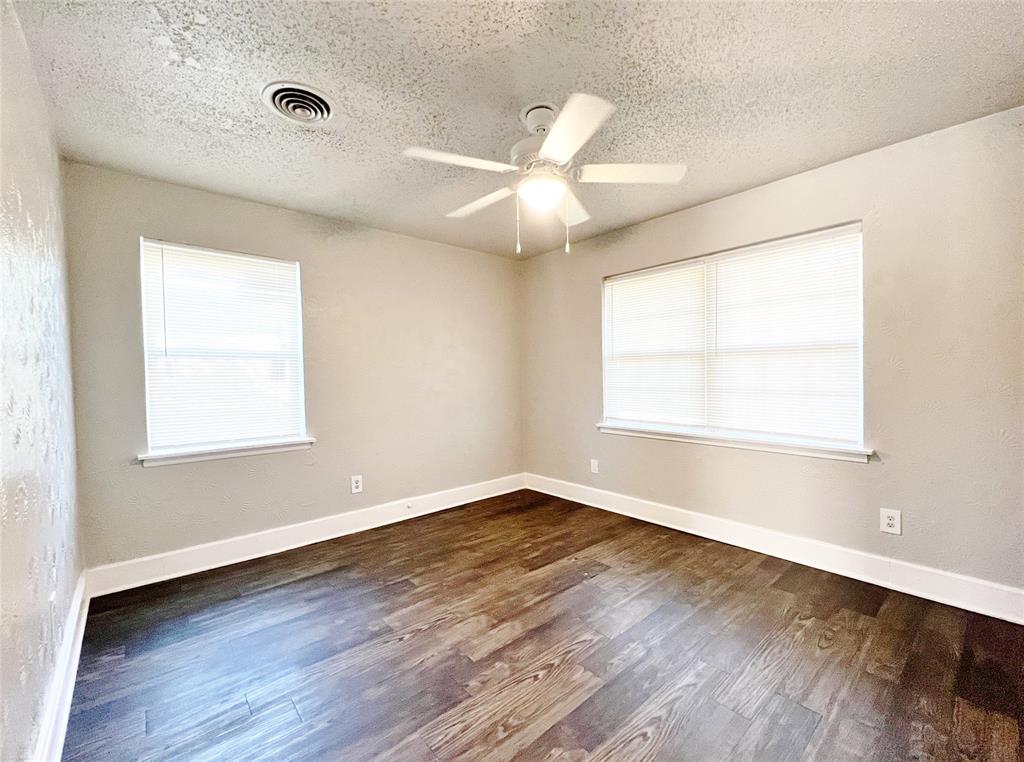 5301 Mansel Lane Property Photo 10