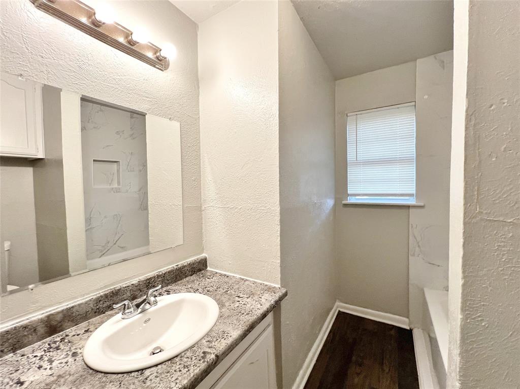 5301 Mansel Lane Property Photo 16
