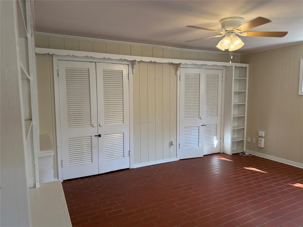 4042 Benbrook Street Property Photo 10