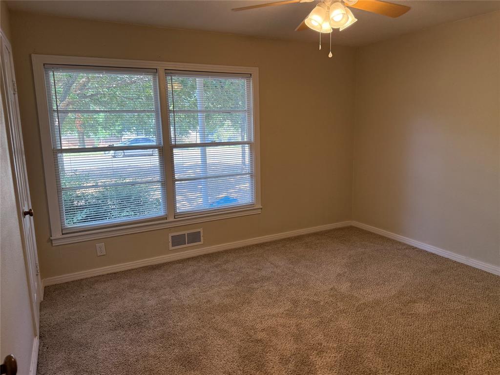 4042 Benbrook Street Property Photo 19