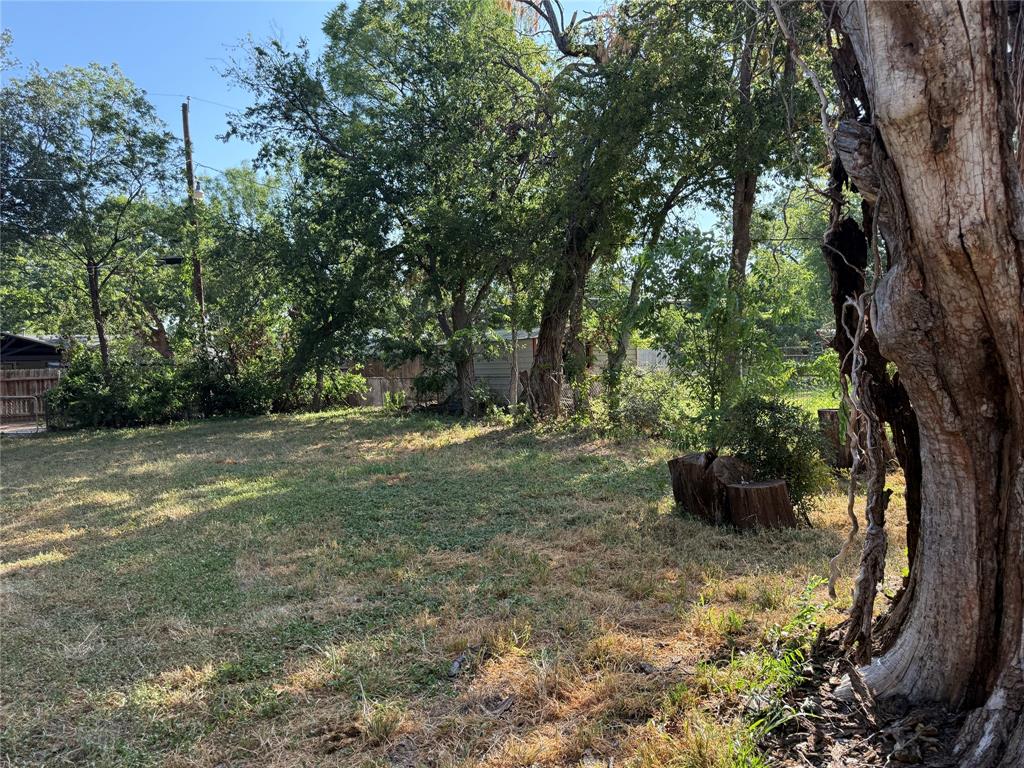 4042 Benbrook Street Property Photo 29