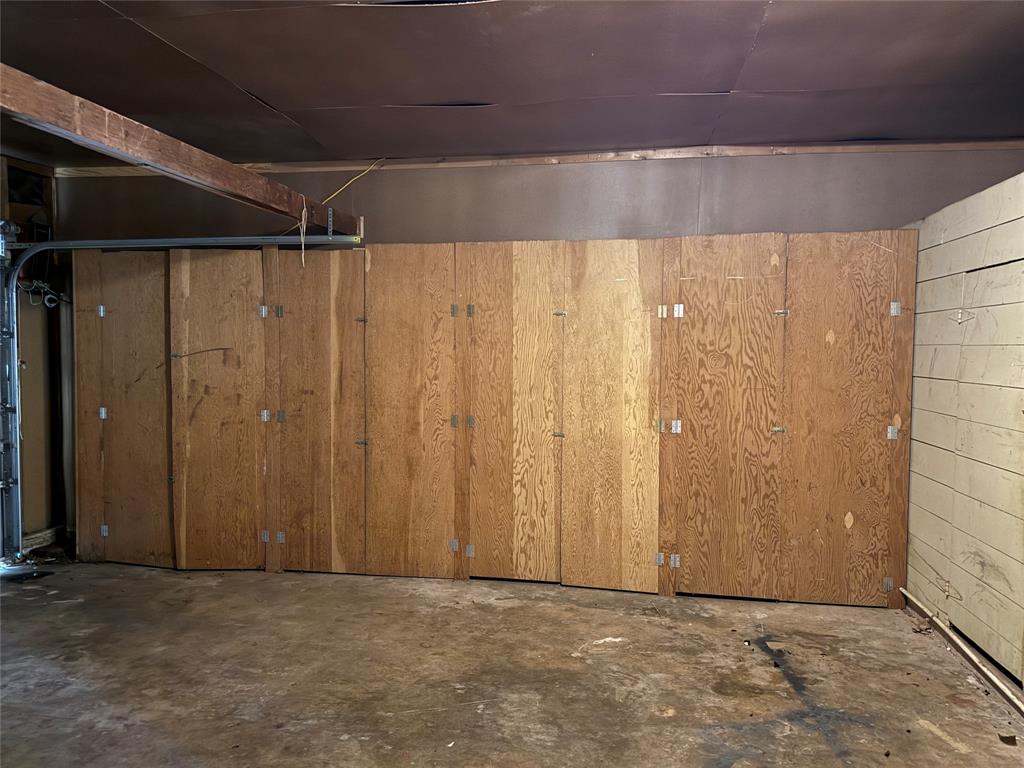 4042 Benbrook Street Property Photo 32