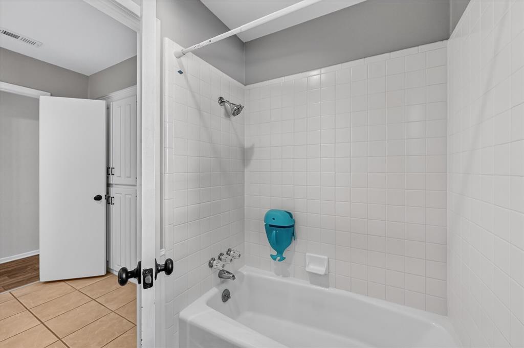 4208 Trowbridge Drive Property Photo 24