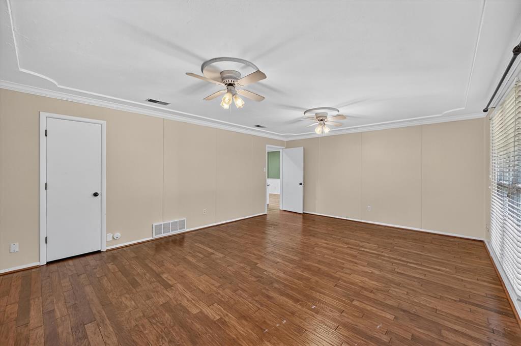 4208 Trowbridge Drive Property Photo 28
