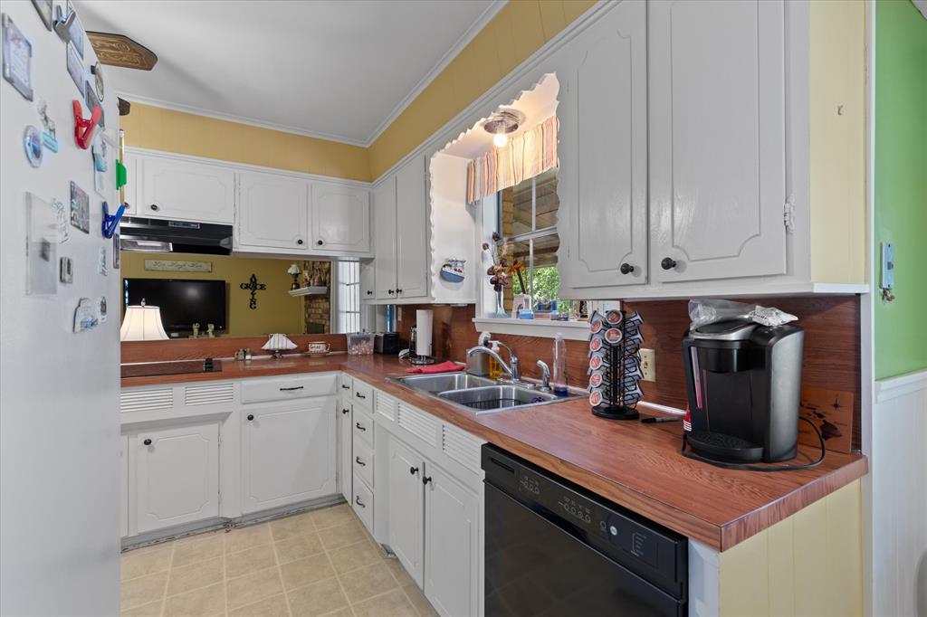 10068 & 10094 Cr 2213 Property Photo 10