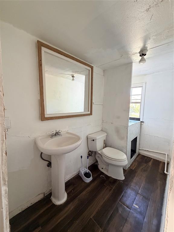 317 Lansing Street Property Photo 8