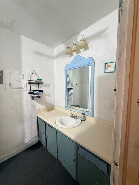 317 Lansing Street Property Photo 11