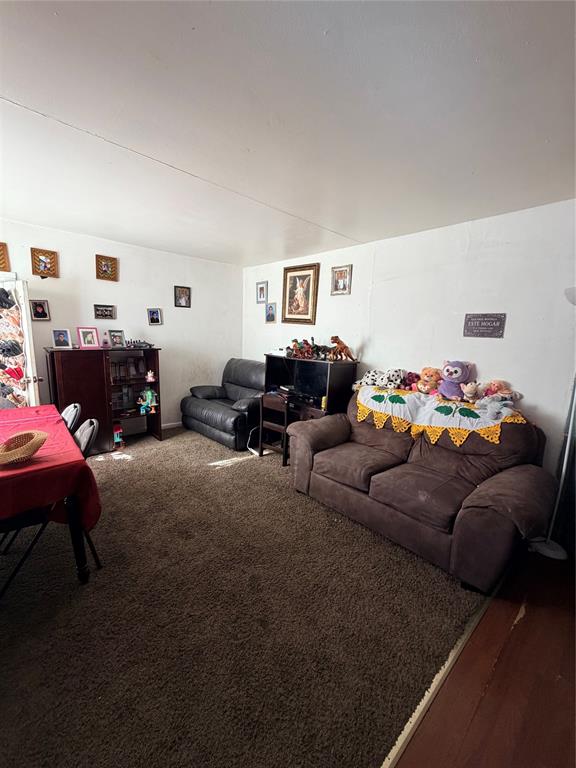 317 Lansing Street Property Photo 18