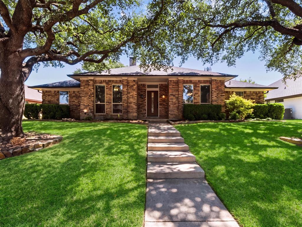 10216 Shadow Way Property Photo 1