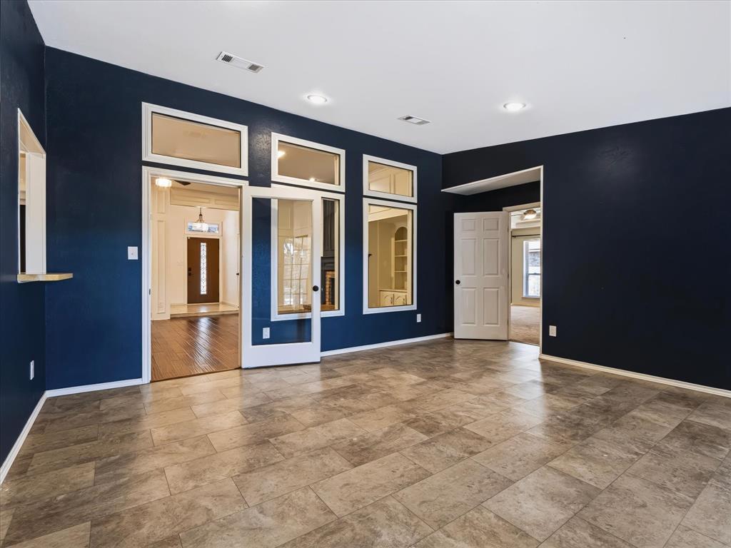 10216 Shadow Way Property Photo 24