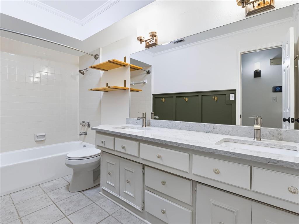 10216 Shadow Way Property Photo 32