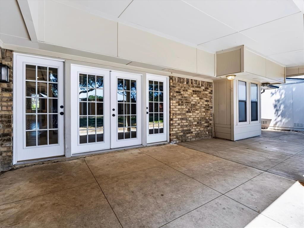 10216 Shadow Way Property Photo 35