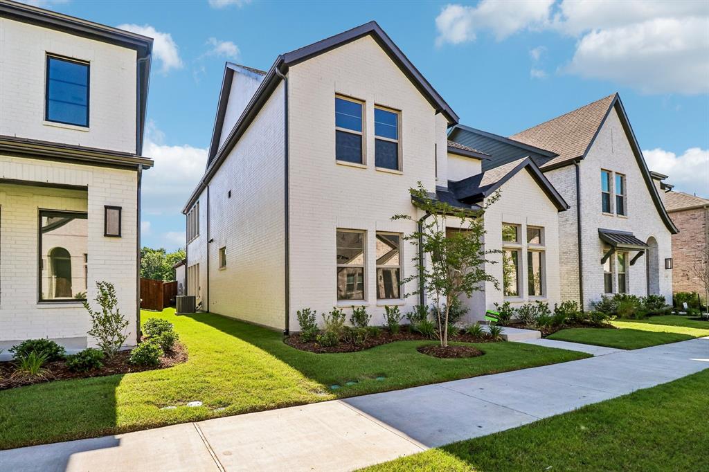 1125 Saltbrush Mews Property Photo 4