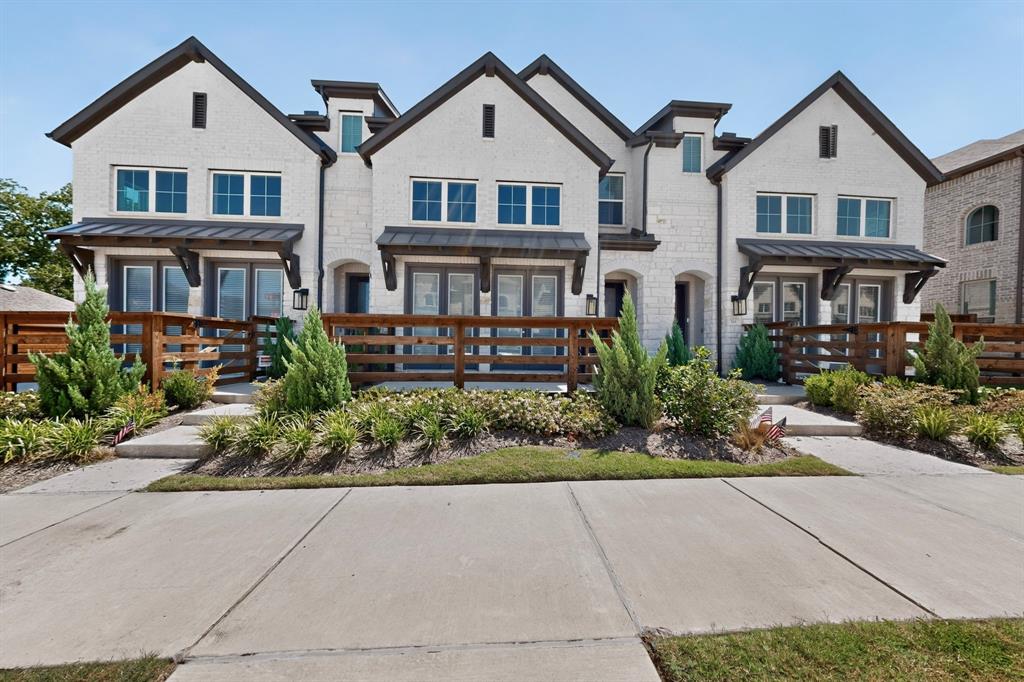 8148 Legacy Oak Drive