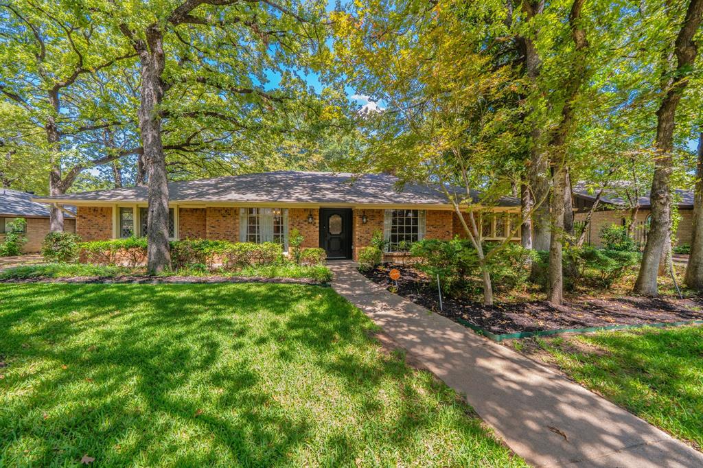 1803 Oak Grove Drive Property Photo 1