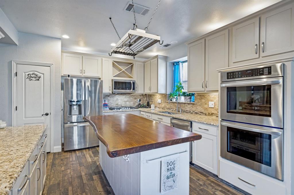 5904 Stewart Circle Property Photo 8