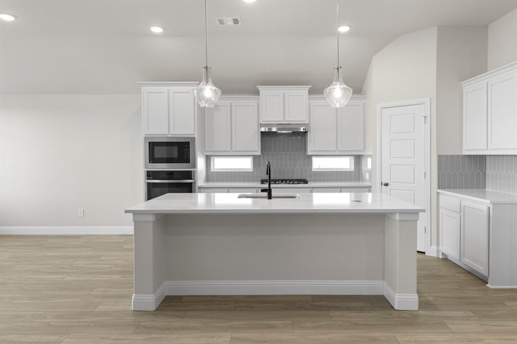 14534 Lovelace Street Property Photo 4