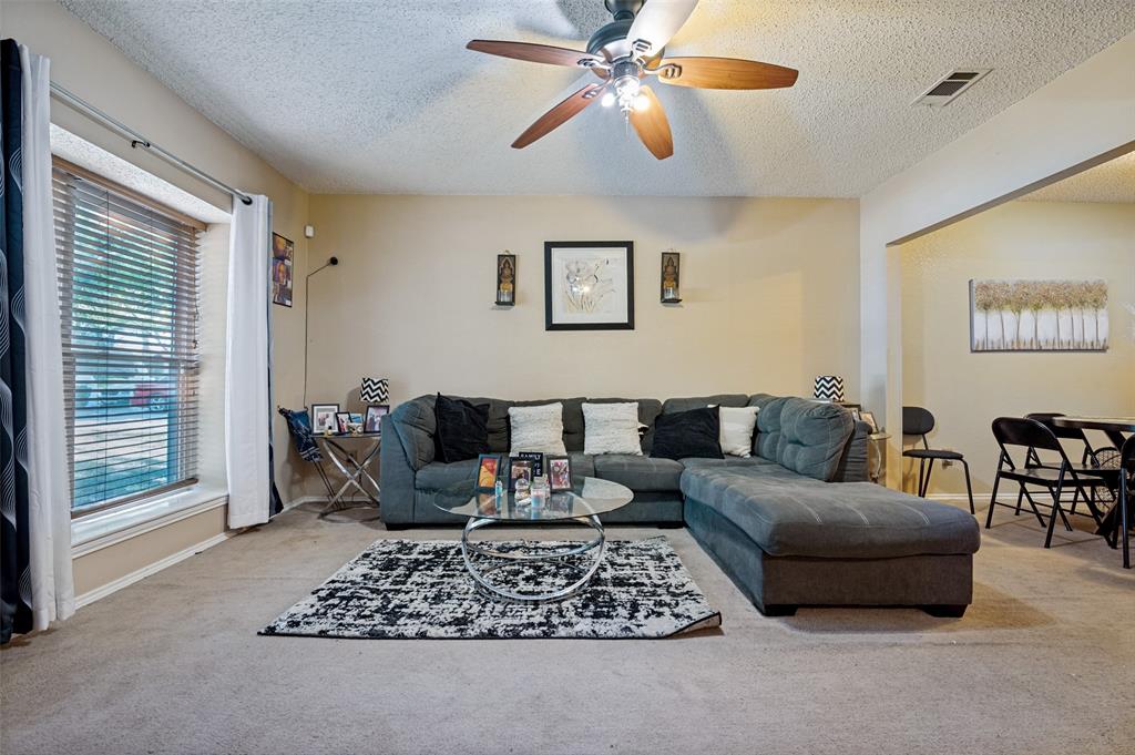 4442 Mercer Street Property Photo 5