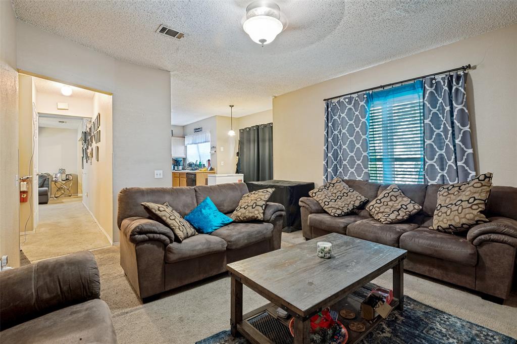 4442 Mercer Street Property Photo 7