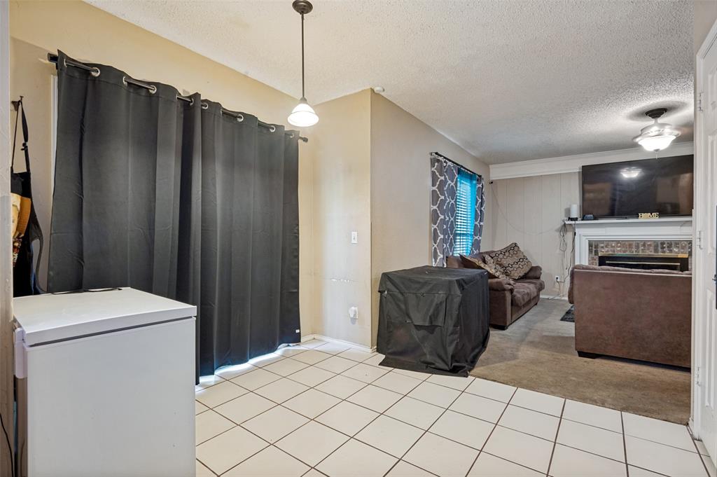 4442 Mercer Street Property Photo 10