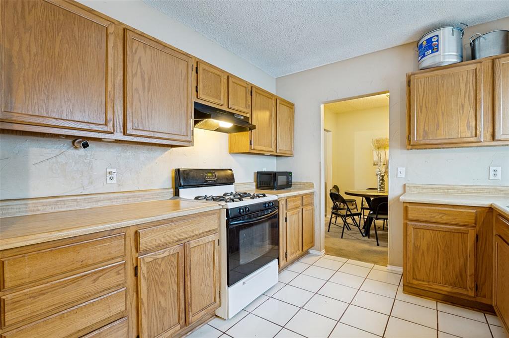 4442 Mercer Street Property Photo 16